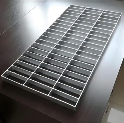Industry Hot Dipped Galvanized Welded Metal Stair Steps Steel Grating