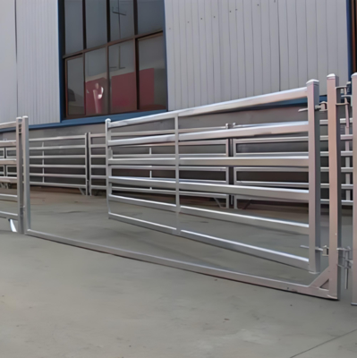 Temporary Metal Enclosures Mudah dirakit Sapi Sapi Kuda Yard Pagar Panel