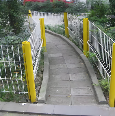 Power Coated Welded V Mesh Triangle Bend Security Fence